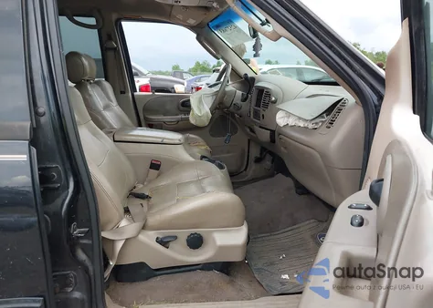 2002 Ford F-150 Lariat/Xlt from USA, damaged, VIN 1FTRW08L32KC45810